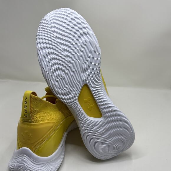 Mens Size 16 Under Armour Curry Flow 8 Basketball Shoes Yellow 3024785-700 main image 6